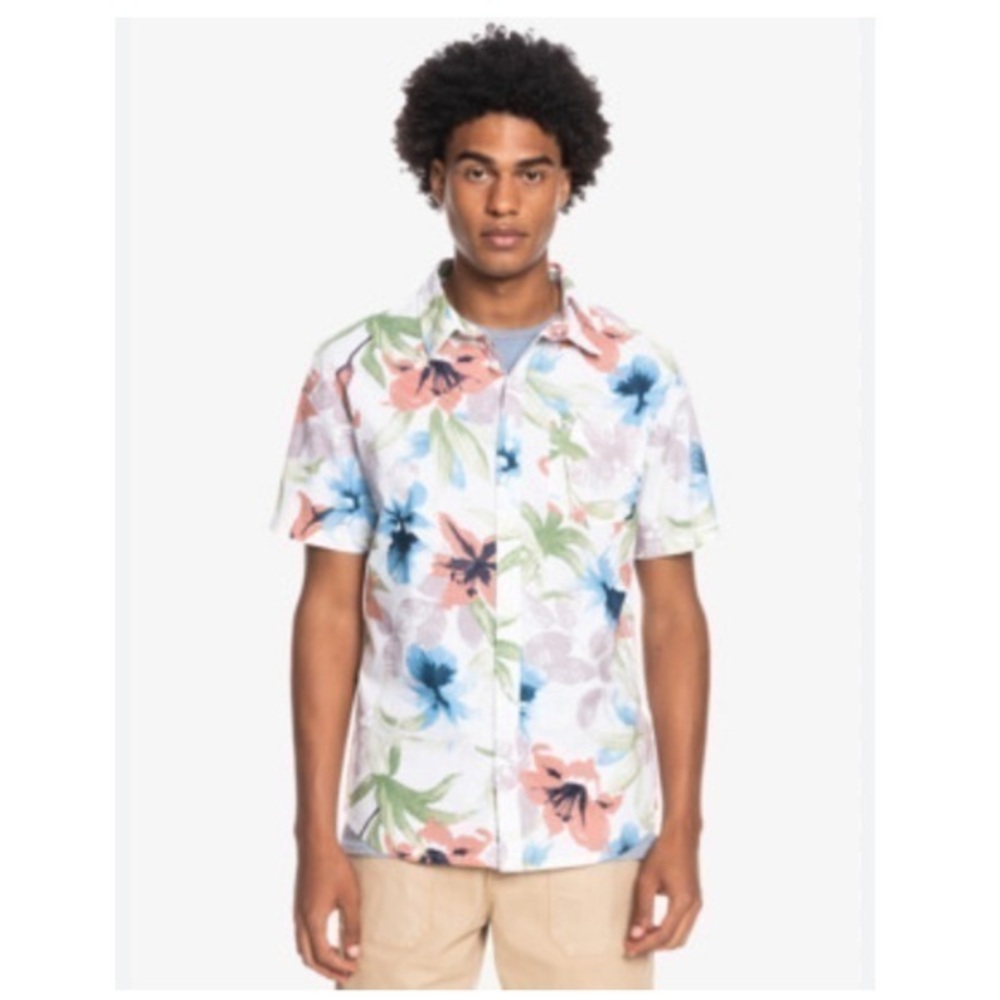 QUIKSILVER mens Garden Path casual button down Hawaiian short sleeve shirt -M